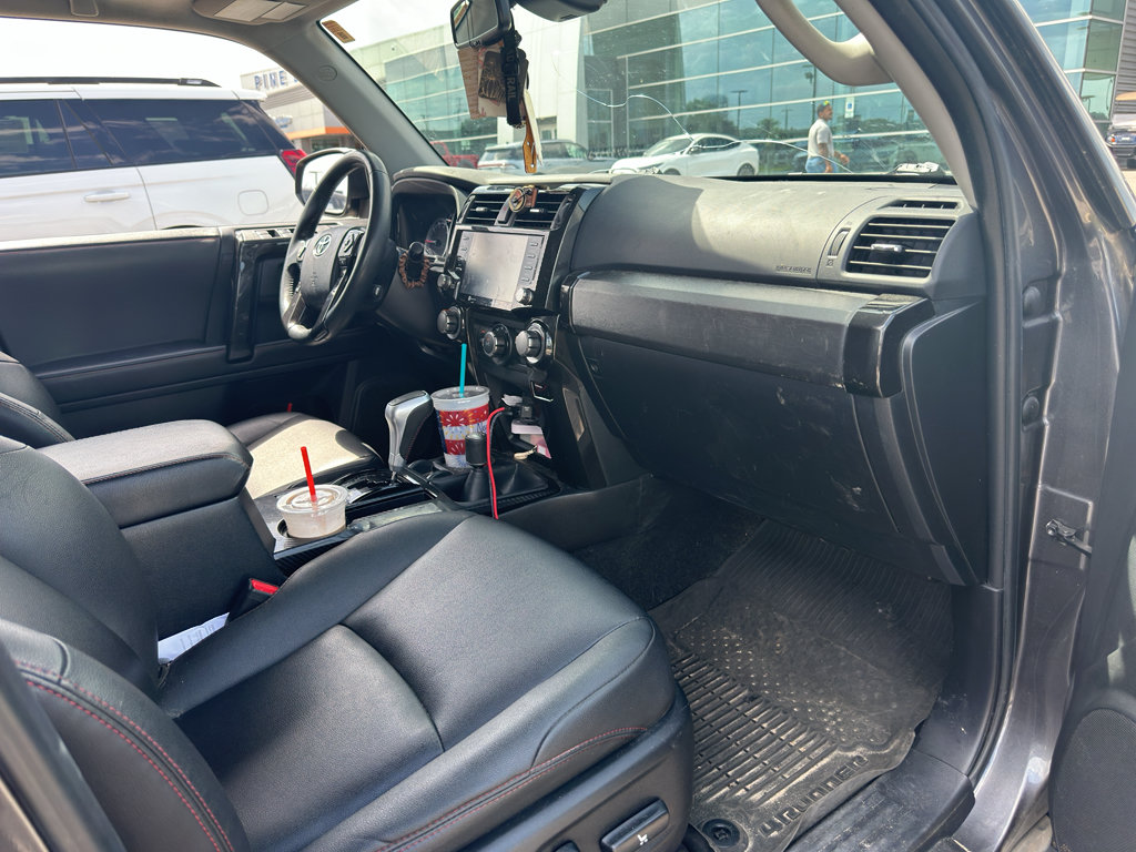 Used 2022 Toyota 4Runner TRD Off-Road Premium AWD/4WD image 5