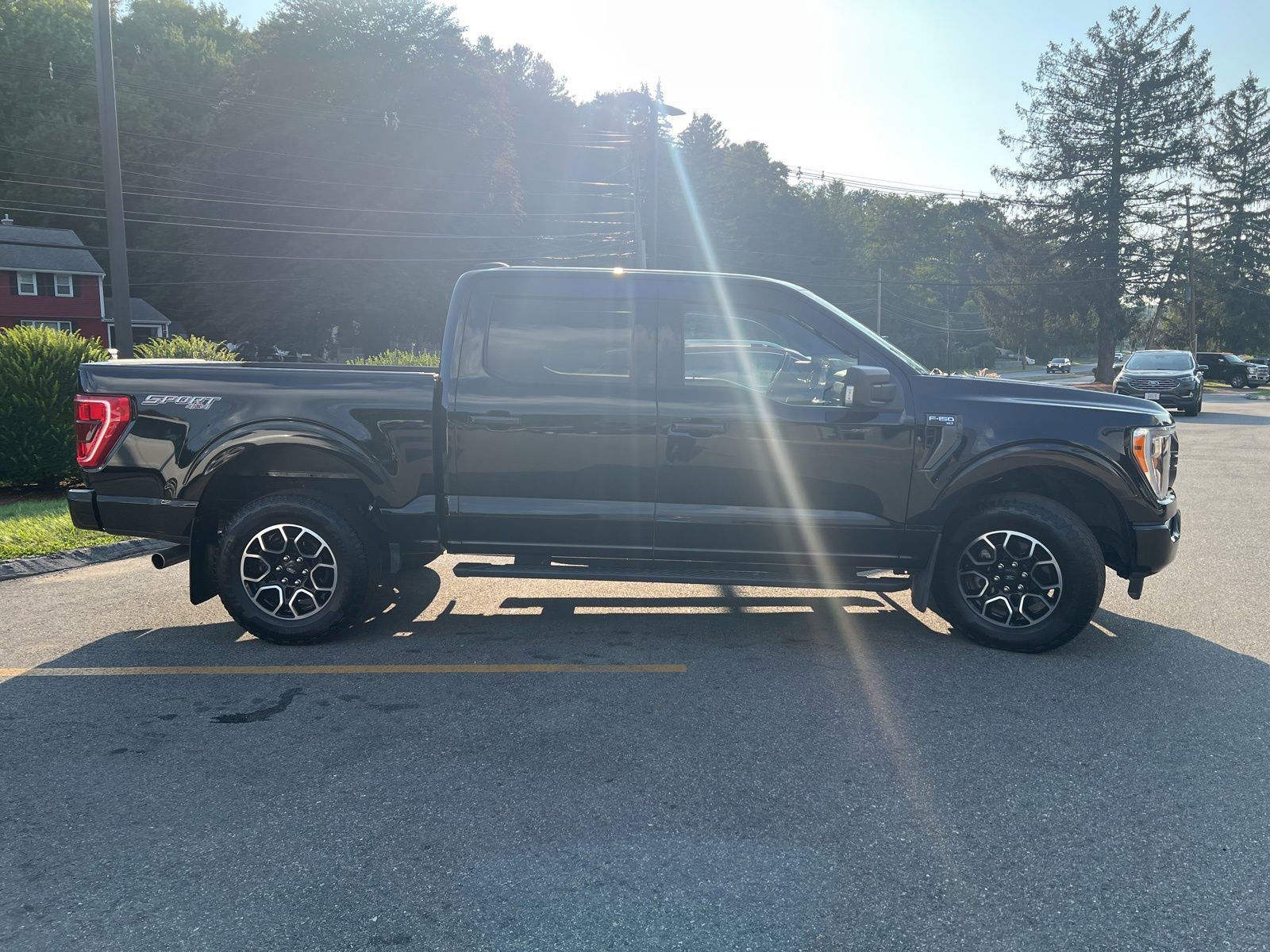 Certified 2022 Ford F150 XLT w/ Equipment Group 302A High AWD/4WD image 4