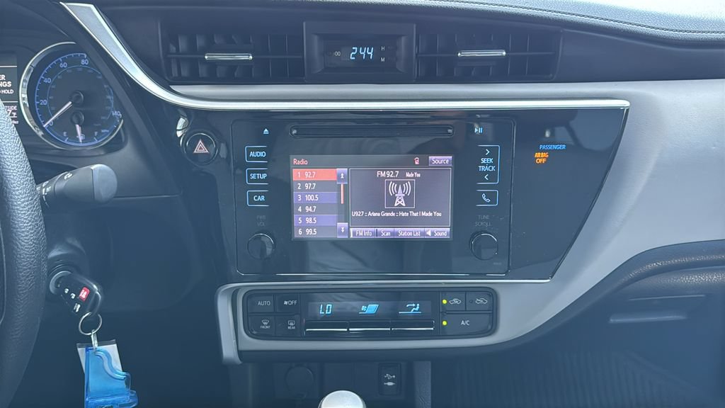 Used 2019 Toyota Corolla LE w/ Carpet Mat Package (TMS) FWD image 11