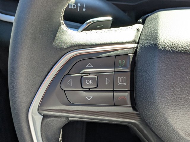 Used 2023 Jeep Grand Cherokee Altitude image 20