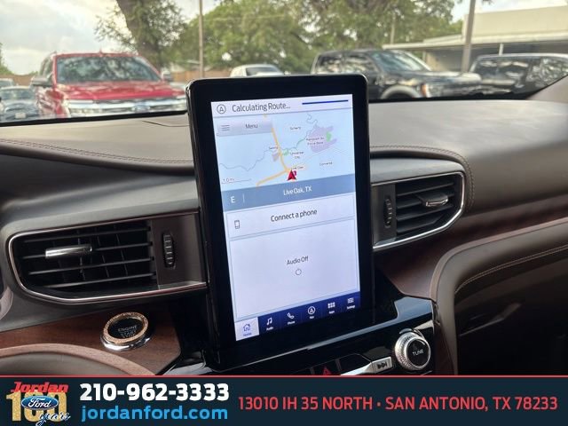 Certified 2024 Ford Explorer King Ranch w/ Technology Package RWD image 19
