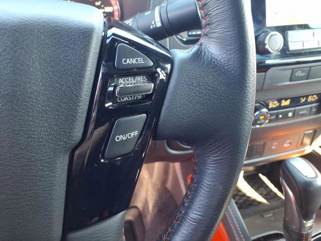 Used 2024 Nissan Frontier PRO-4X w/ Off-Road Protection Package image 11