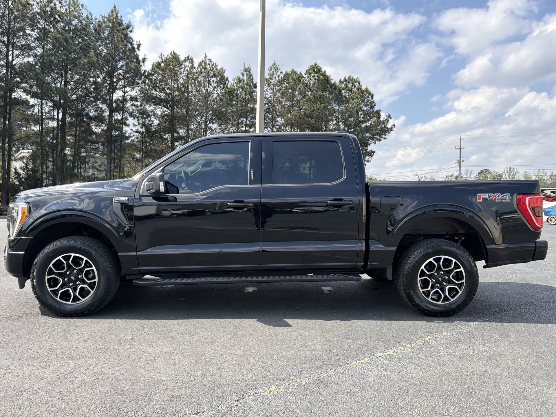 Certified 2023 Ford F150 XLT w/ Equipment Group 302A High image 6