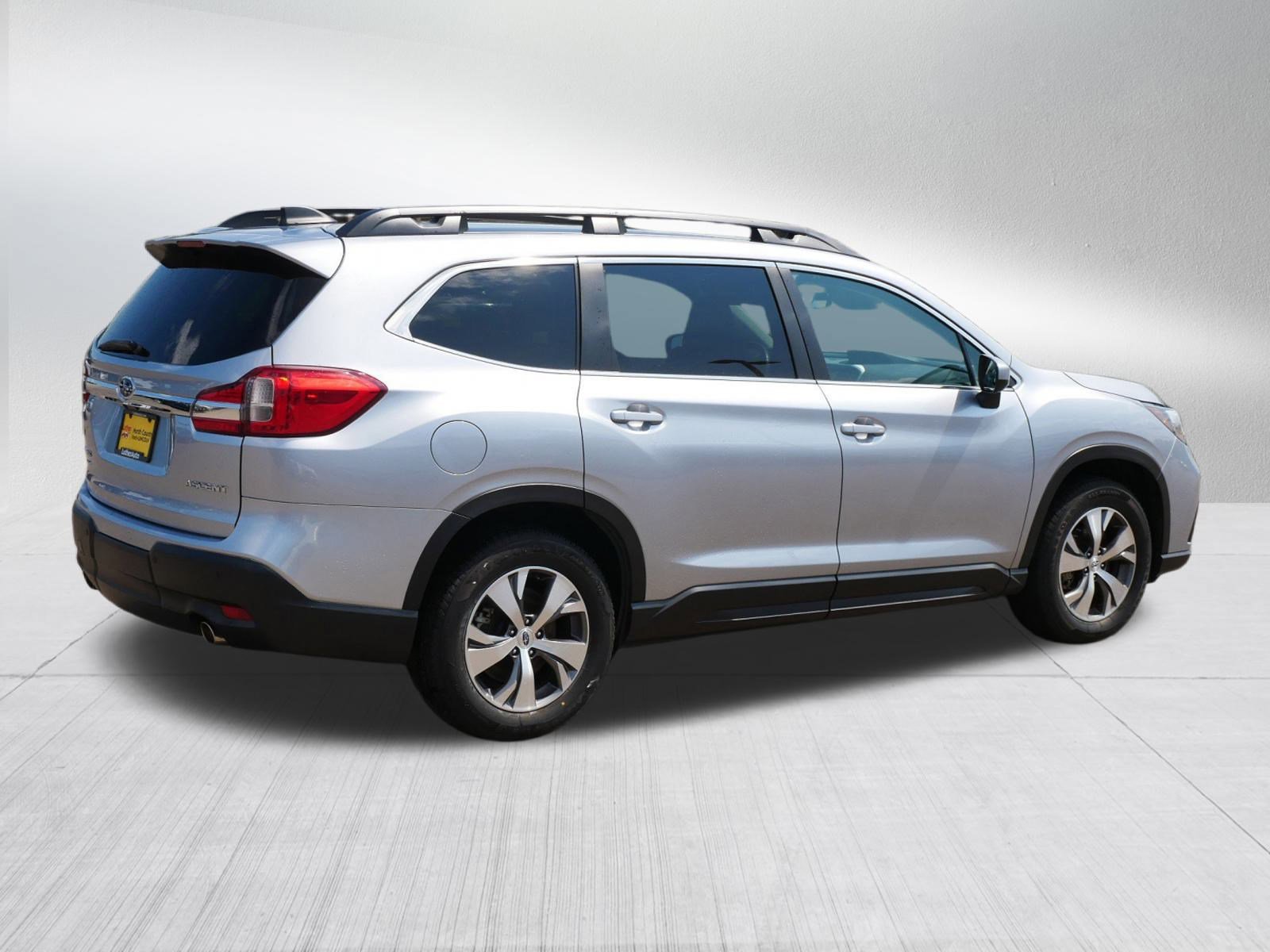 Used 2022 Subaru Ascent Premium w/ Convenience Package image 5