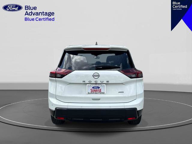 Used 2024 Nissan Rogue S AWD/4WD image 5