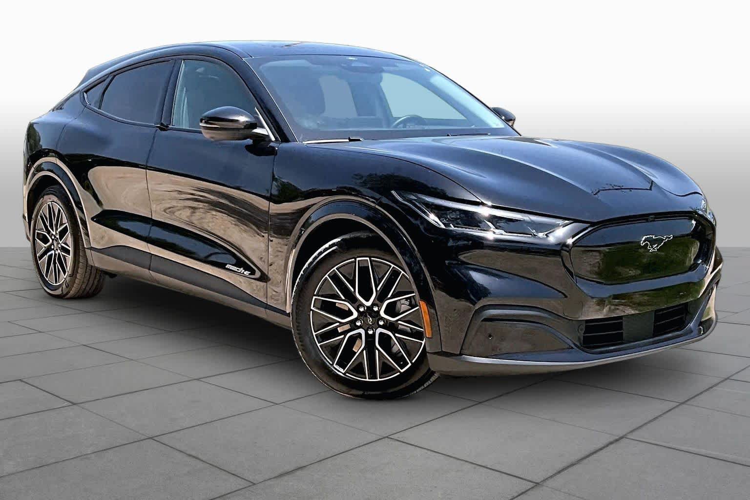 Certified 2025 Ford Mustang Mach-E Premium RWD image 2