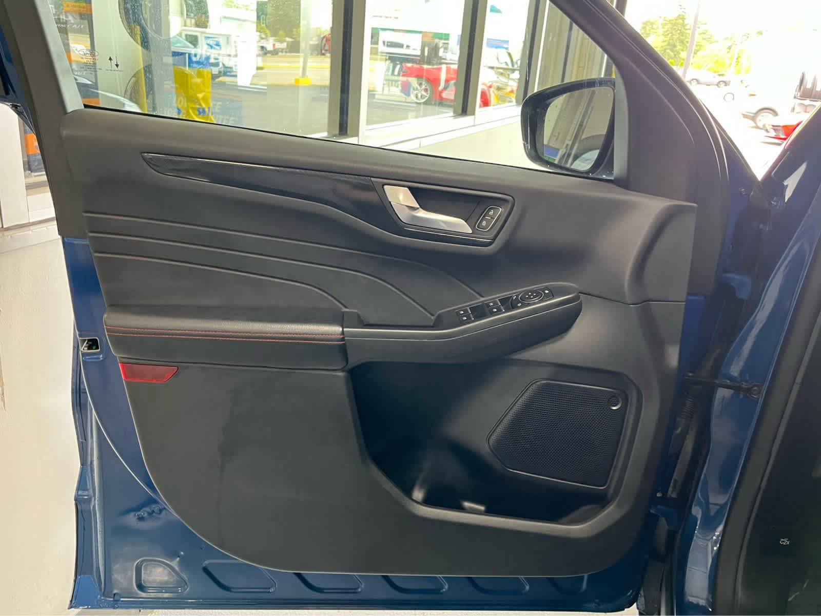 Certified 2023 Ford Escape ST-Line w/ Tech Pack #1 AWD/4WD image 19