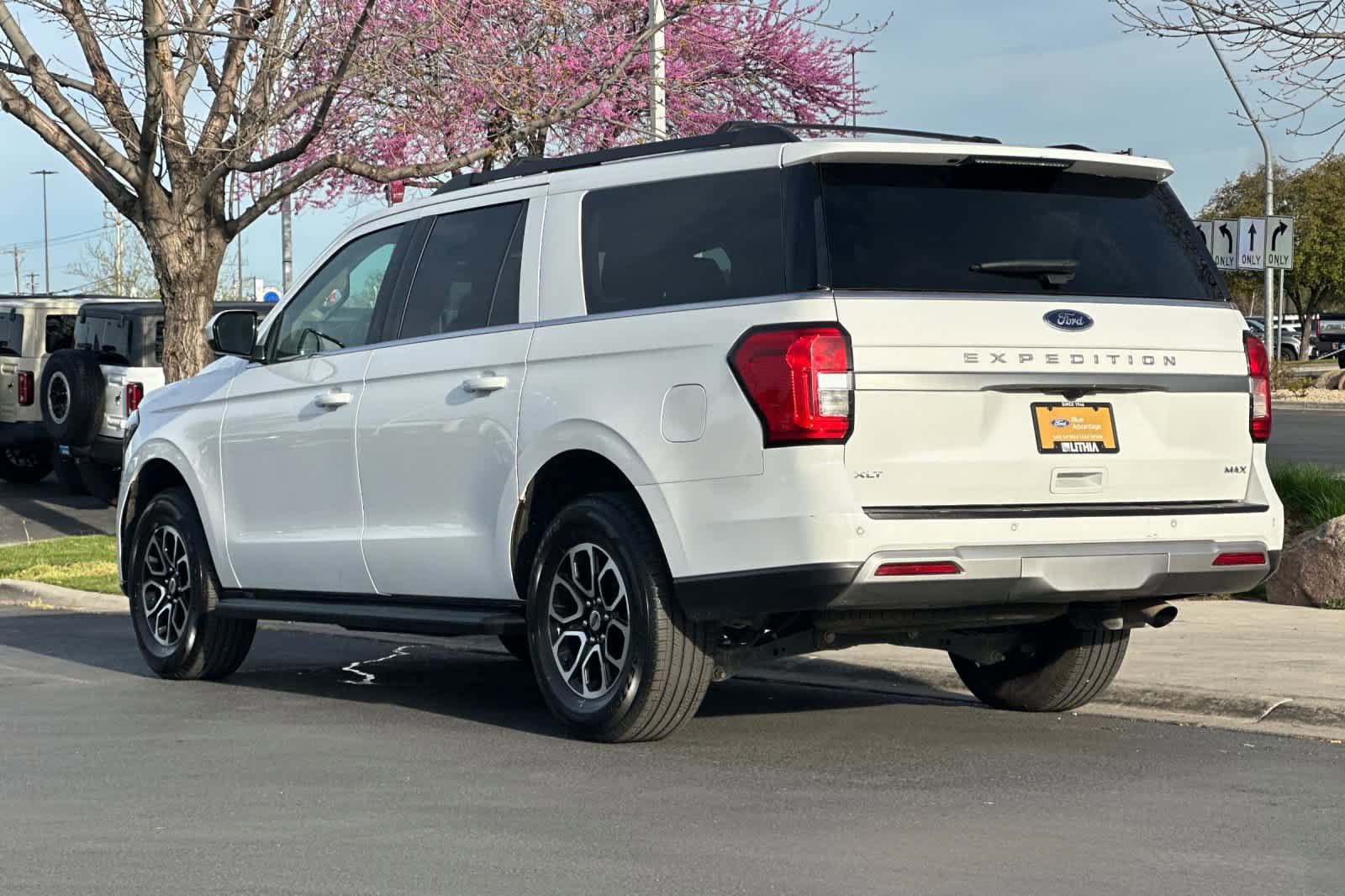 Certified 2024 Ford Expedition Max XLT AWD/4WD image 3
