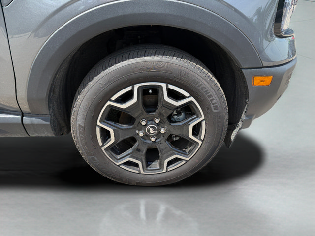 Certified 2025 Ford Bronco Sport Outer Banks w/ Outer Banks Tech Package+ AWD/4WD image 29