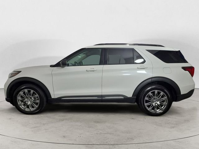 Certified 2025 Ford Explorer Active w/ Active Comfort Package image 6