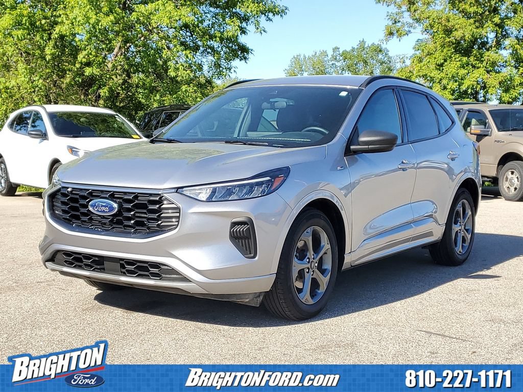 Certified 2023 Ford Escape ST-Line w/ Tech Pack #1 FWD image 2