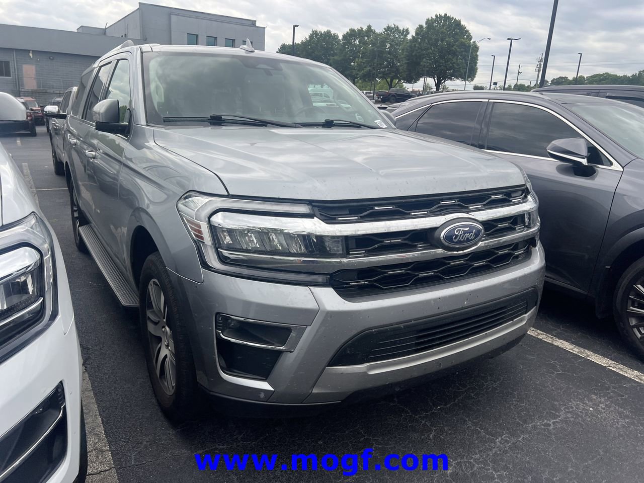 Certified 2024 Ford Expedition Max Limited RWD image 4