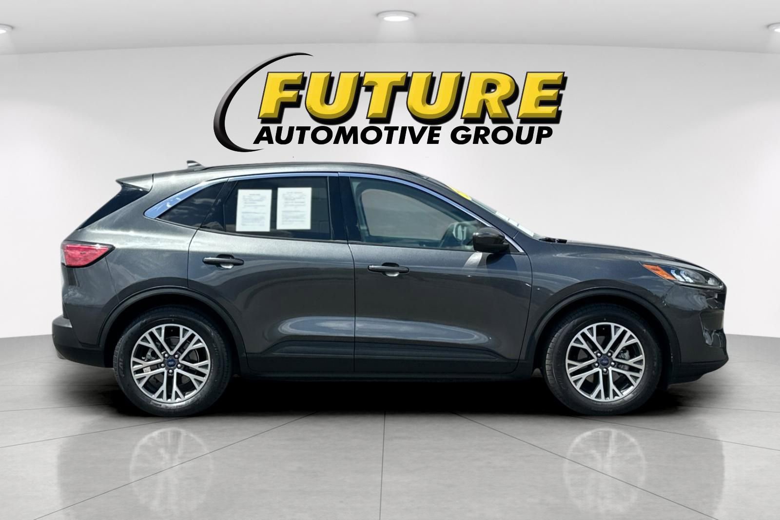 Certified 2020 Ford Escape SEL FWD image 2
