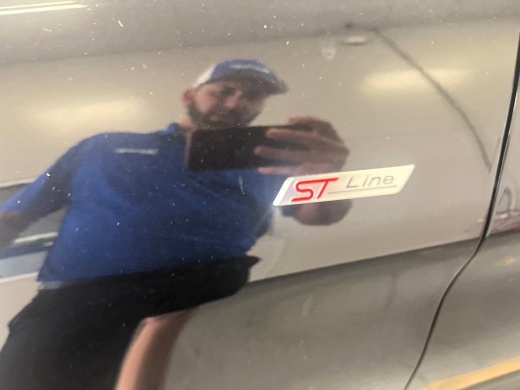 Certified 2025 Ford Explorer ST-Line w/ ST-Line Street Pack AWD/4WD image 4