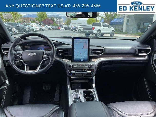 Certified 2020 Ford Explorer Platinum w/ Premium Technology Package AWD/4WD image 12