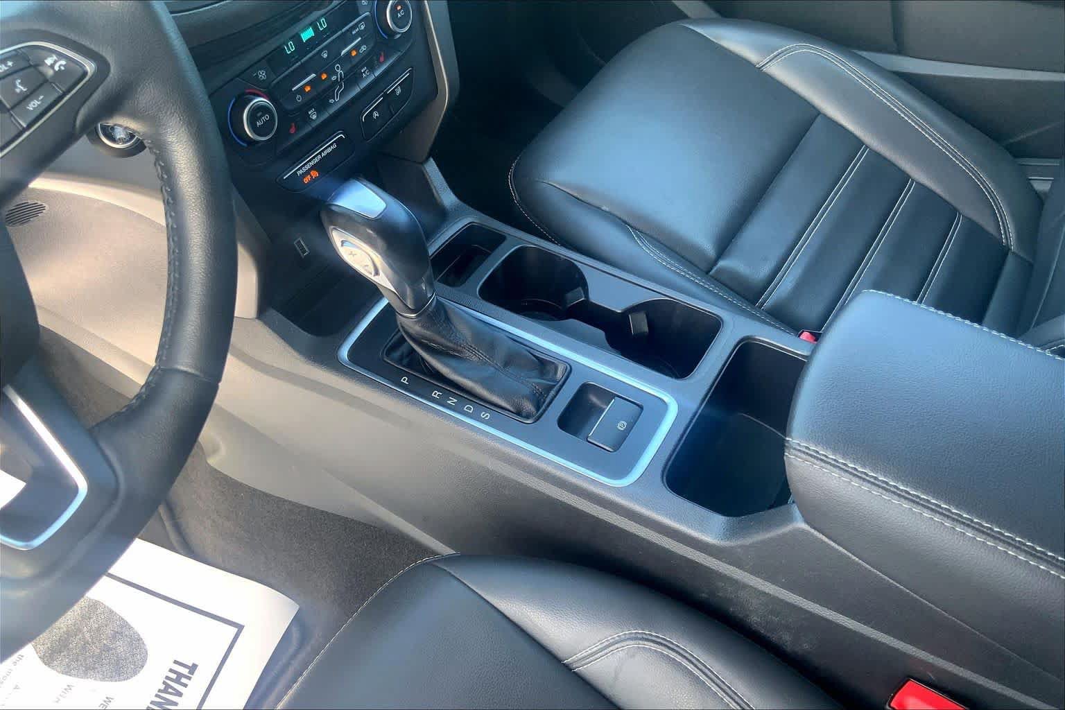 Certified 2019 Ford Escape SEL FWD image 17