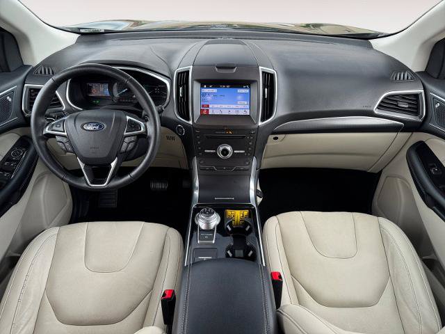 Certified 2019 Ford Edge Titanium AWD/4WD image 10