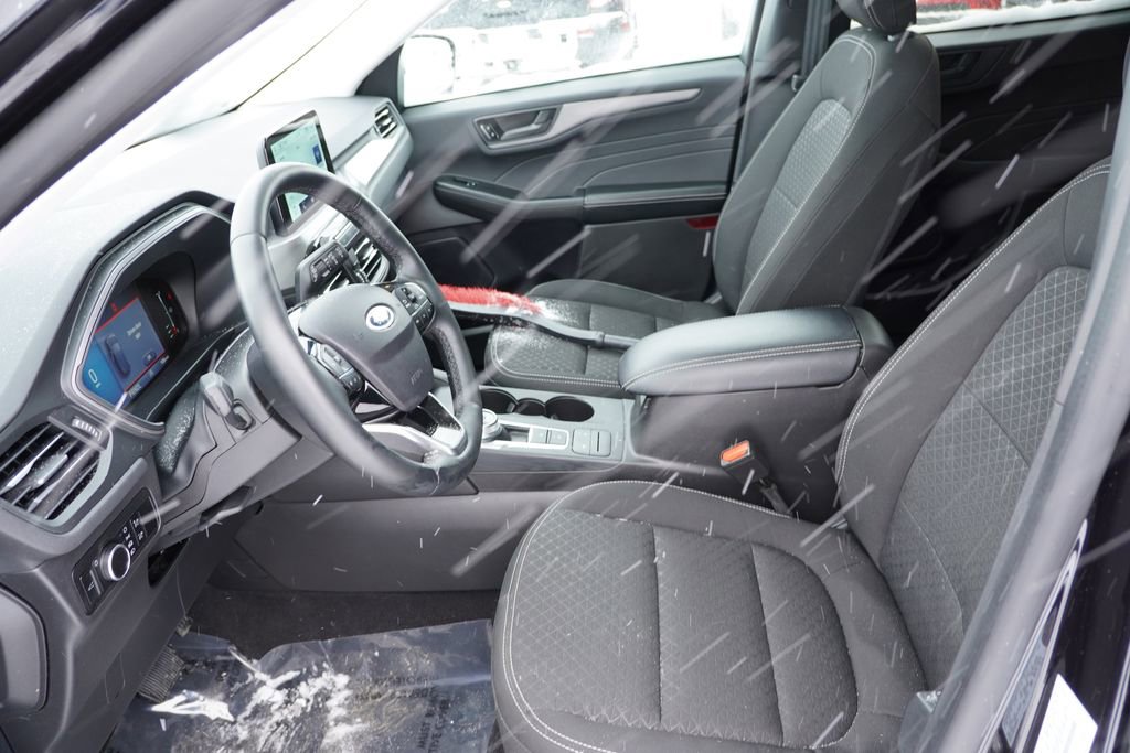 Certified 2024 Ford Escape Active image 16