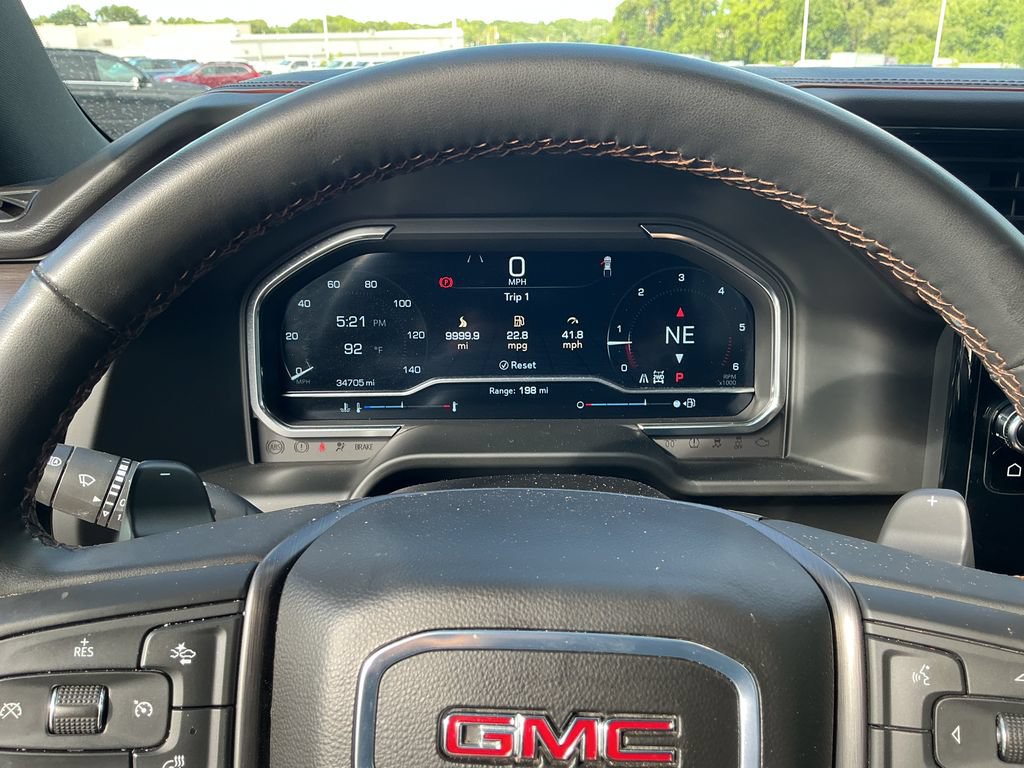 Used 2024 GMC Sierra 1500 AT4 w/ Technology Package AWD/4WD image 26