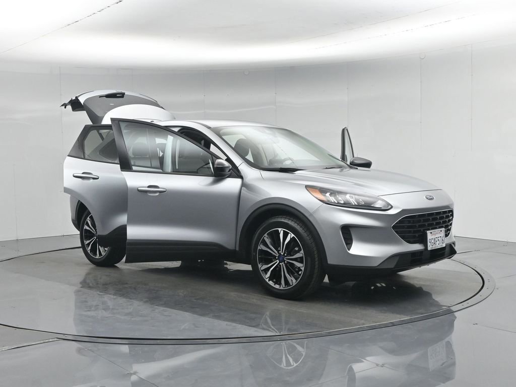 Certified 2022 Ford Escape SE w/ SE Sport Appearance Package image 56