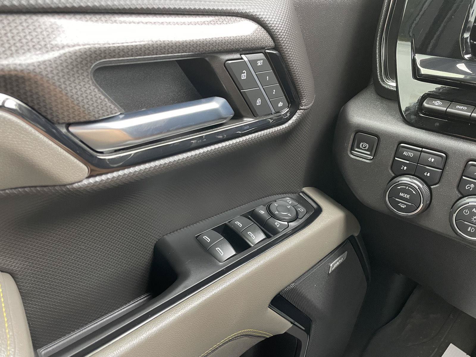 Used 2023 Chevrolet Silverado 1500 ZR2 w/ Technology Package AWD/4WD image 34