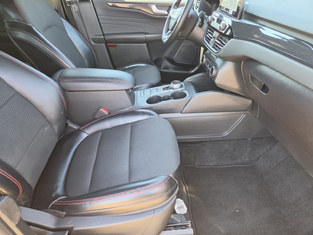 Certified 2024 Ford Escape ST-Line FWD image 13