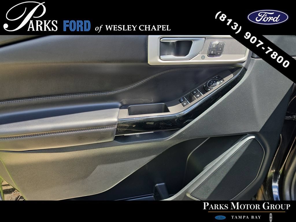 Certified 2023 Ford Explorer Platinum w/ Equipment Group 601A RWD image 18