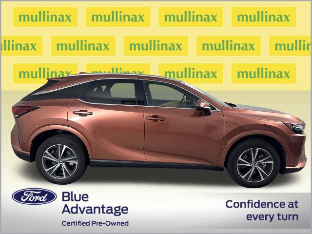 Used 2024 Lexus RX 350 Premium w/ Accessory Package (Z1) FWD image 2