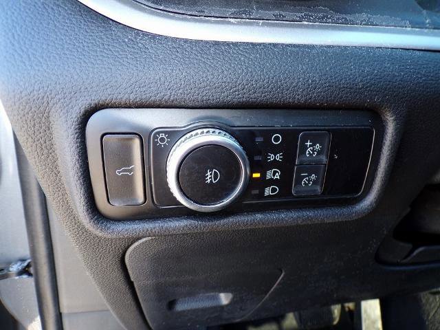 Certified 2022 Ford Explorer XLT w/ Equipment Group 202A image 18