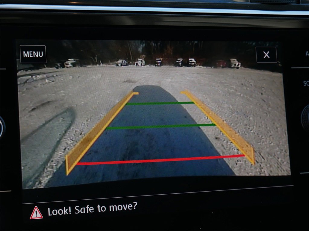 Used 2018 Volkswagen Tiguan SE image 25