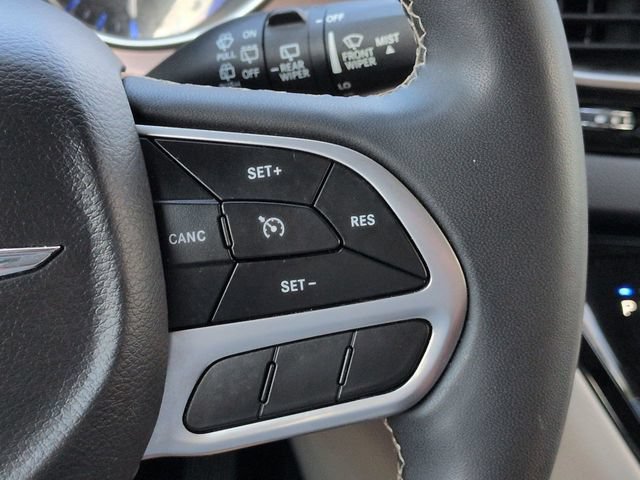 Used 2023 Chrysler Voyager LX FWD image 24