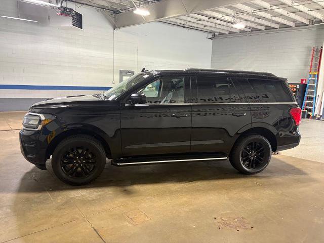 Certified 2022 Ford Expedition XLT w/ Equipment Group 202A AWD/4WD image 2
