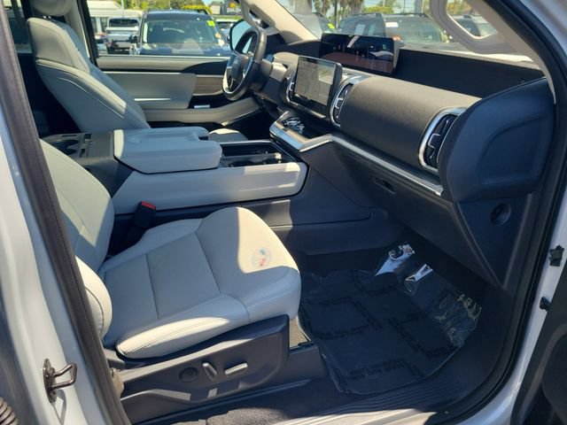 Certified 2025 Ford Expedition Platinum AWD/4WD image 20