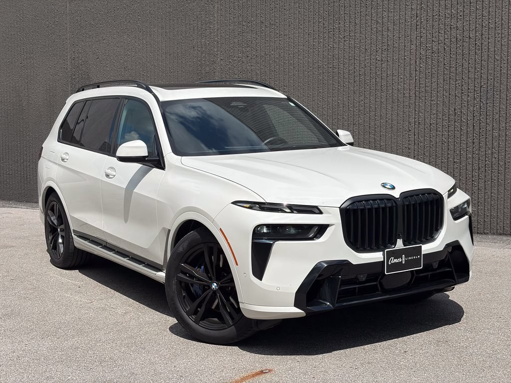 Used 2023 BMW X7 xDrive40i w/ M Sport Package AWD/4WD image 10