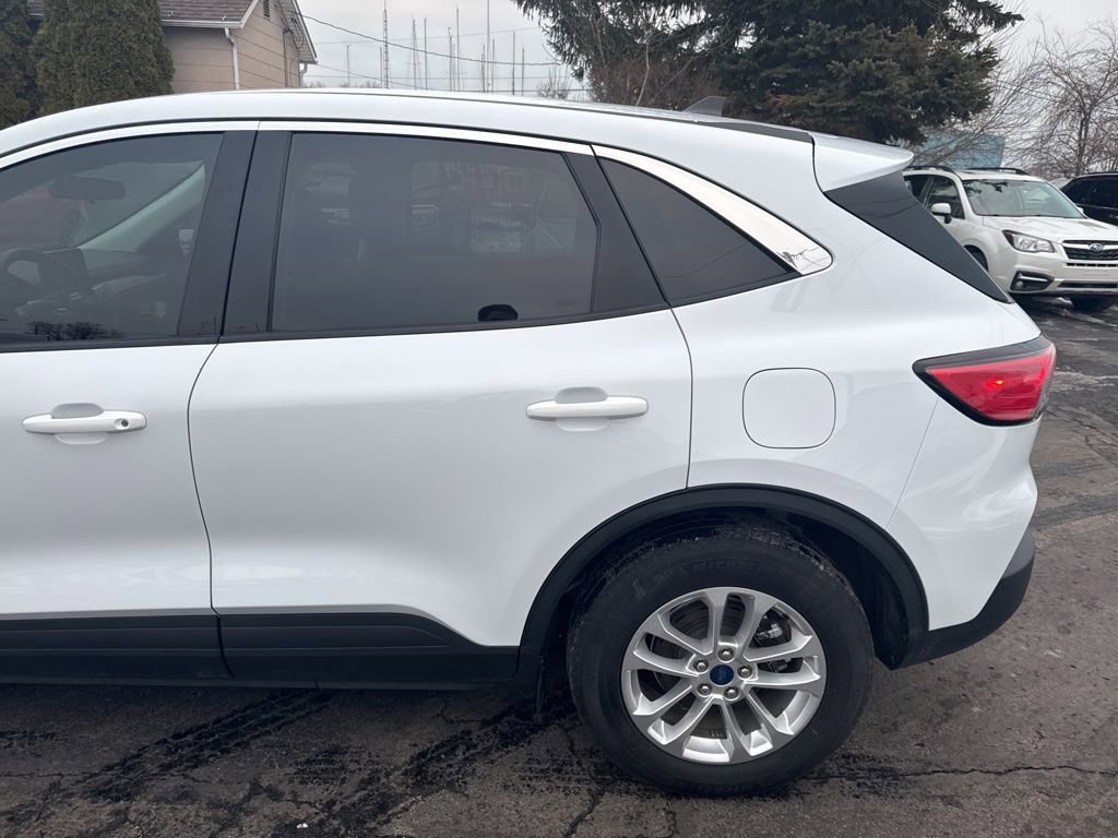 Certified 2022 Ford Escape SE image 45