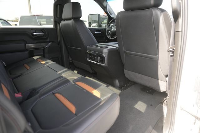 Used 2022 GMC Sierra 3500 AT4 image 14