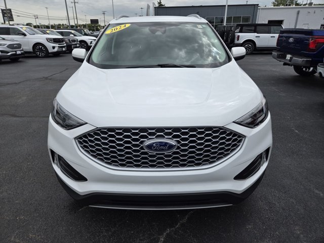 Certified 2024 Ford Edge SEL w/ Convenience Package AWD/4WD image 3
