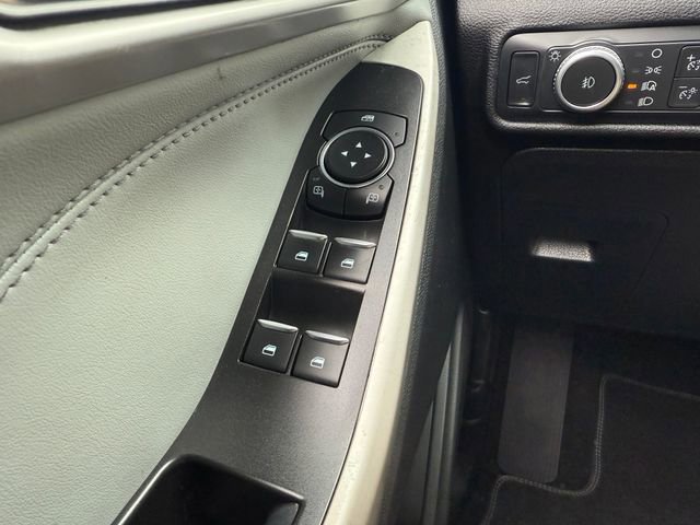 Certified 2022 Ford Explorer XLT w/ Equipment Group 202A image 25