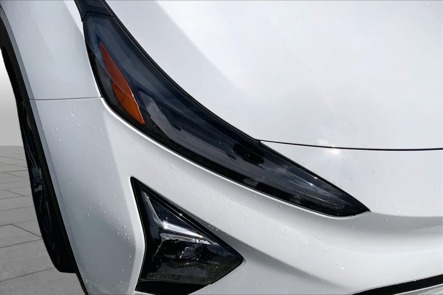 Used 2023 Chevrolet Bolt EUV Premier FWD image 26