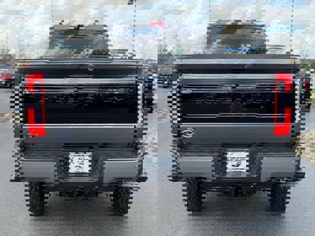 Certified 2026 Ford F350 Platinum w/ Tremor Off-Road Package image 4