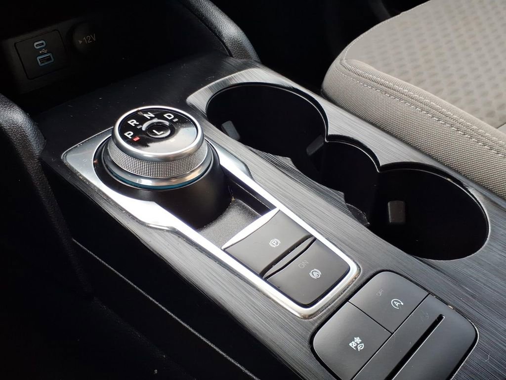 Certified 2022 Ford Escape SE w/ SE Sport Appearance Package FWD image 22