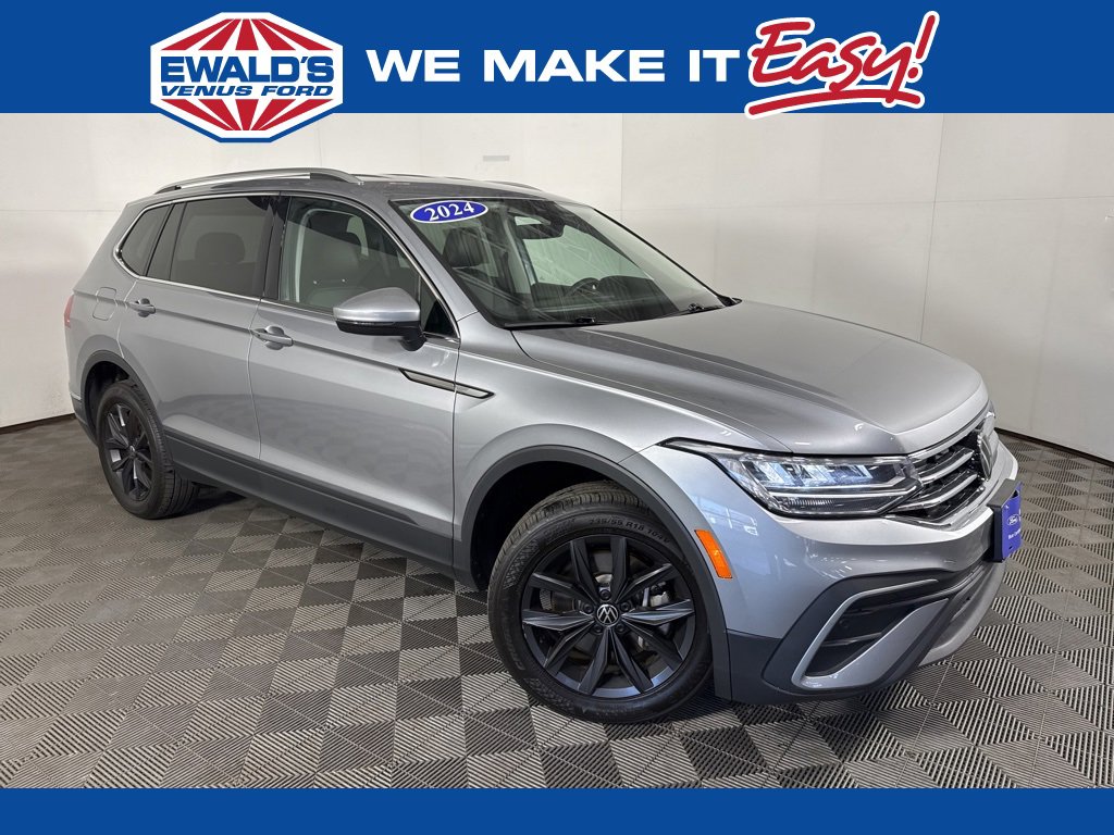 Used 2024 Volkswagen Tiguan SE image 1