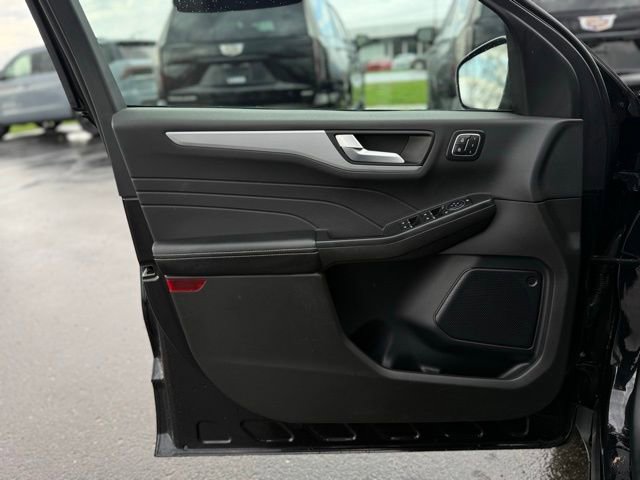 Certified 2024 Ford Escape Platinum image 11