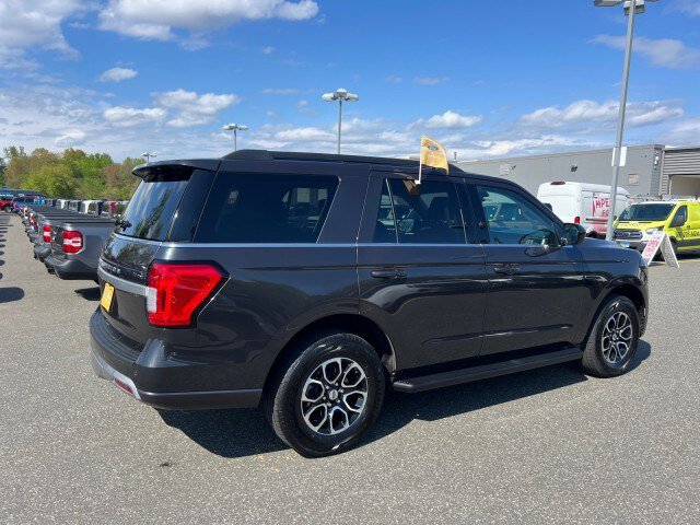 Certified 2024 Ford Expedition XLT AWD/4WD image 5