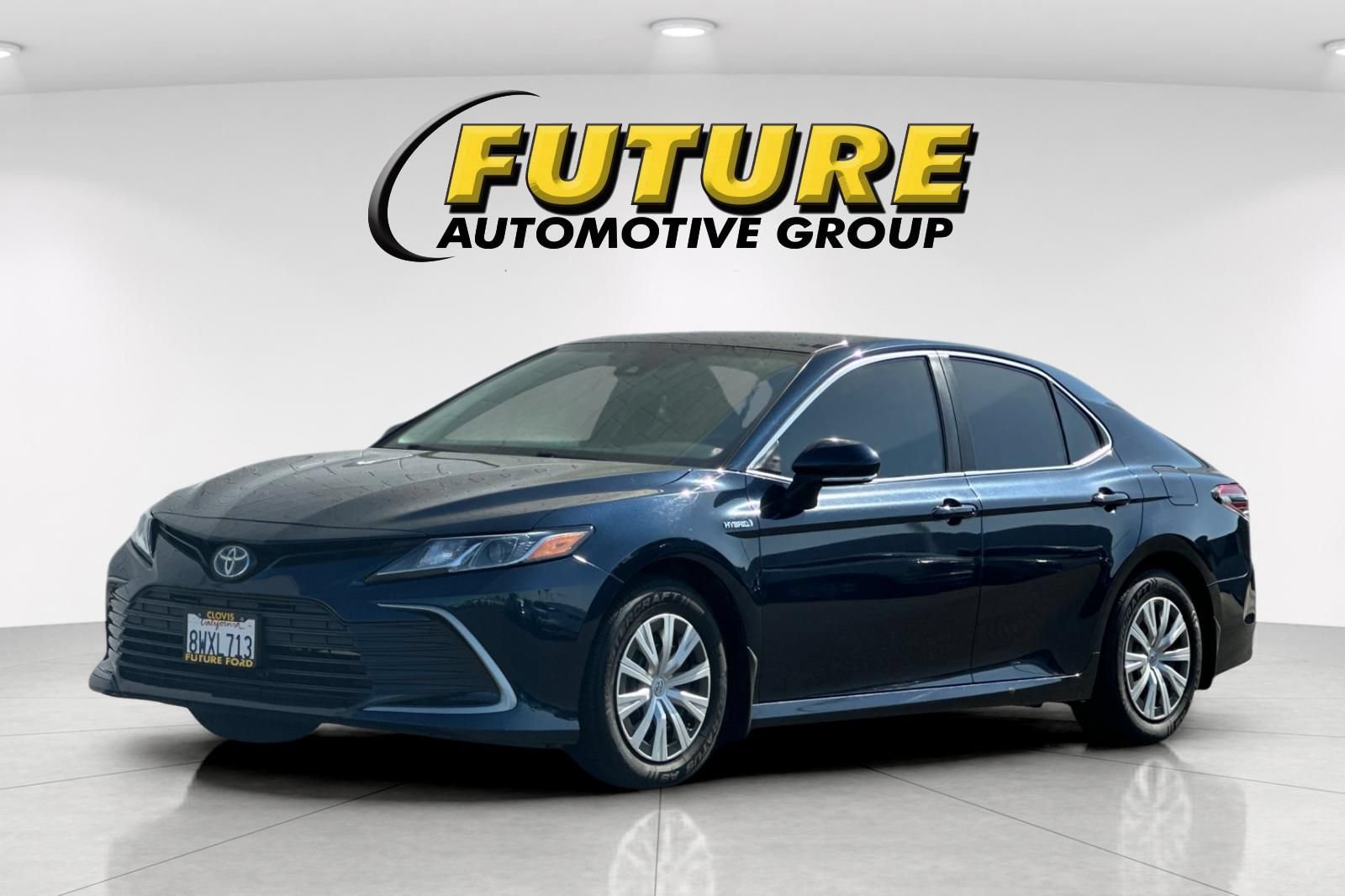 Used 2021 Toyota Camry LE w/ Cold Weather Package FWD image 7
