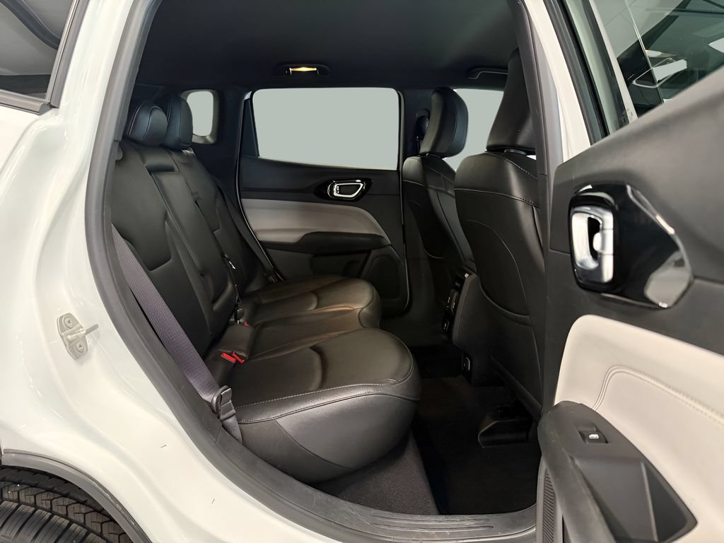 Used 2024 Jeep Compass Limited AWD/4WD image 25