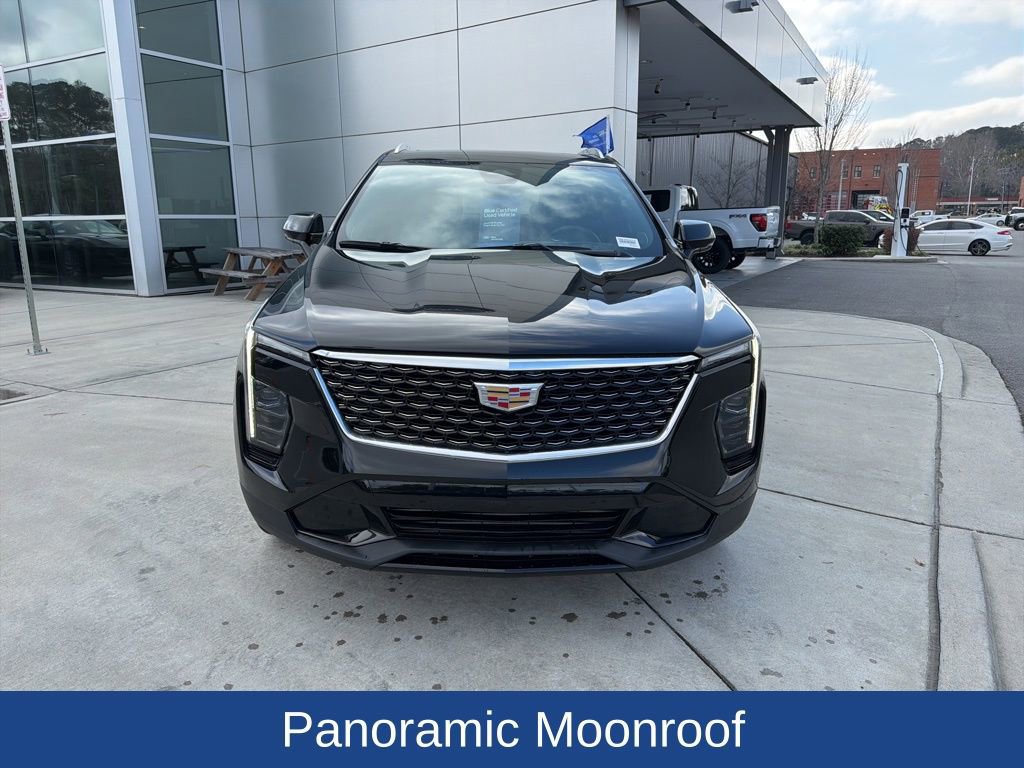 Used 2024 Cadillac XT4 Premium Luxury w/ Technology Package image 8