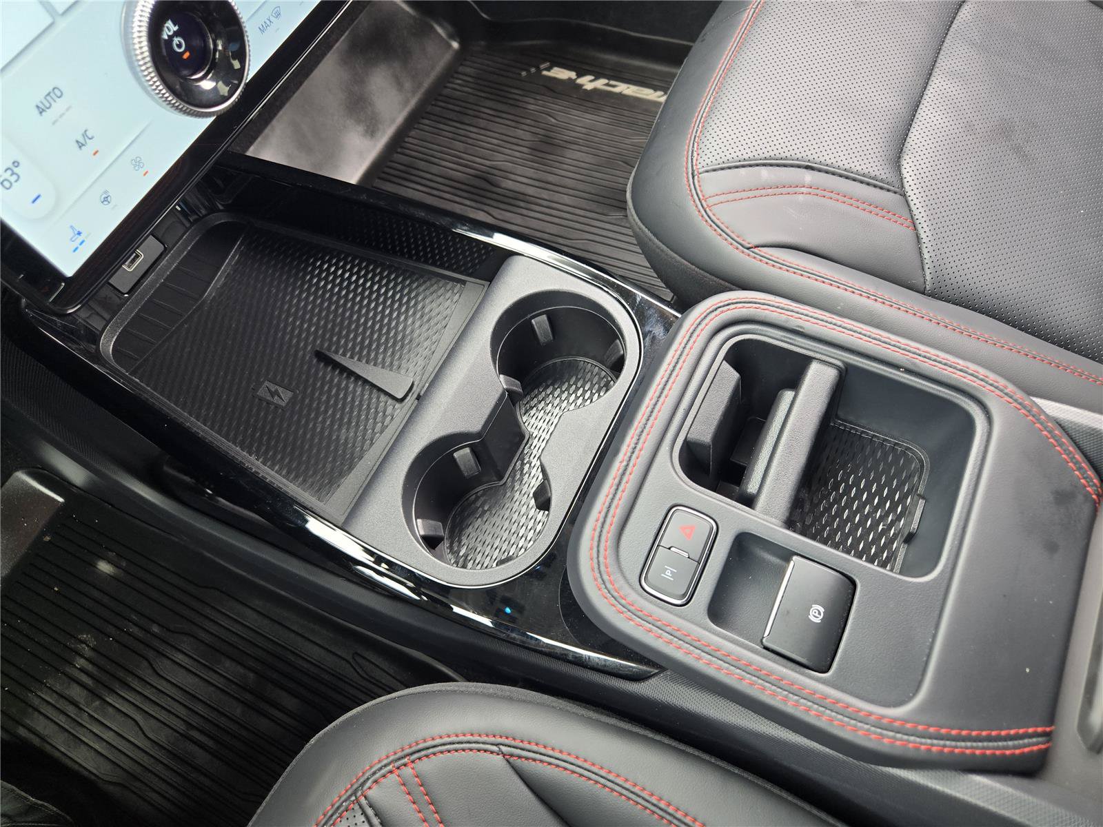 Certified 2025 Ford Mustang Mach-E Premium w/ Sport Appearance Package AWD/4WD image 18