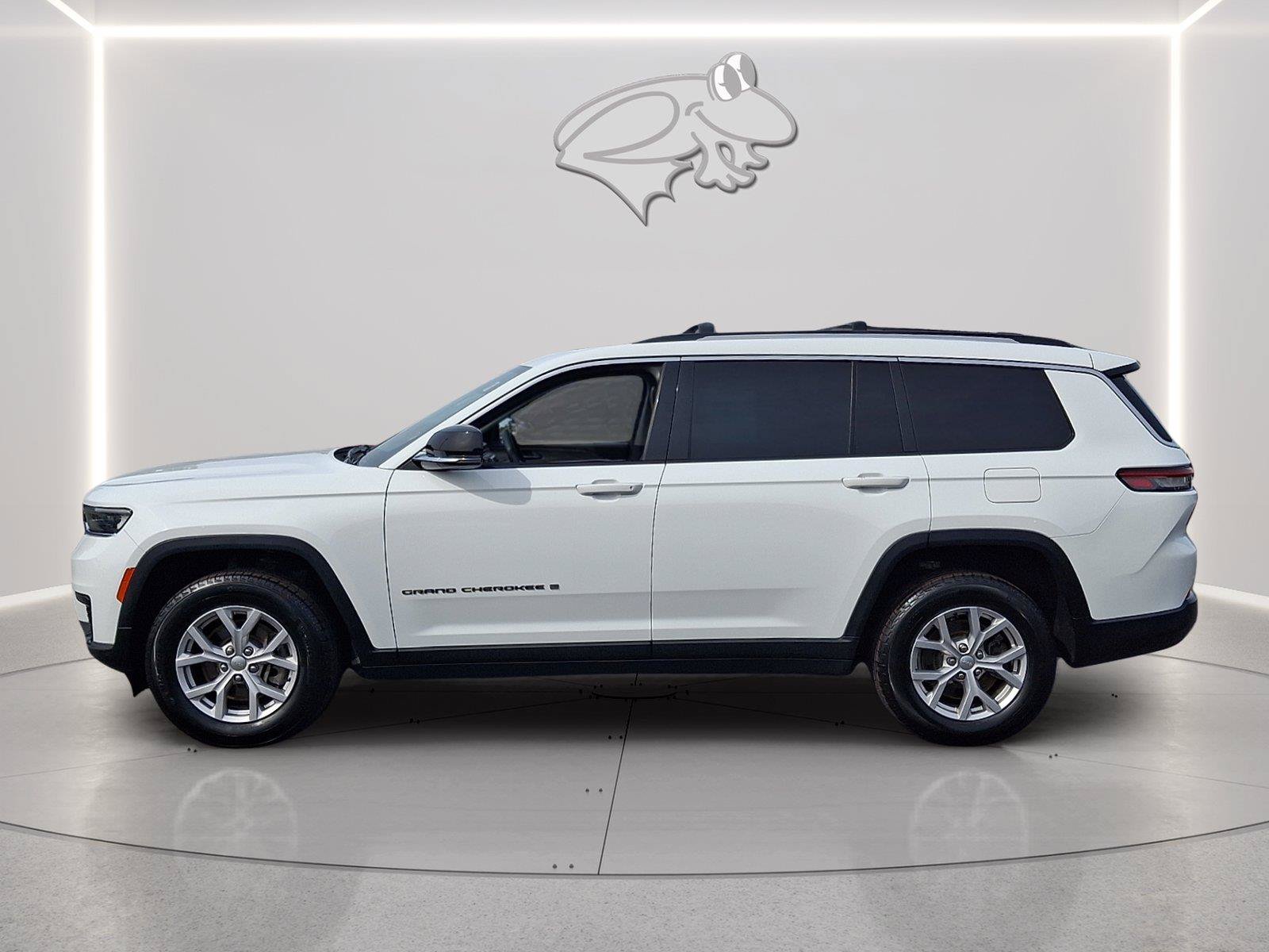 Used 2021 Jeep Grand Cherokee L Limited AWD/4WD image 2
