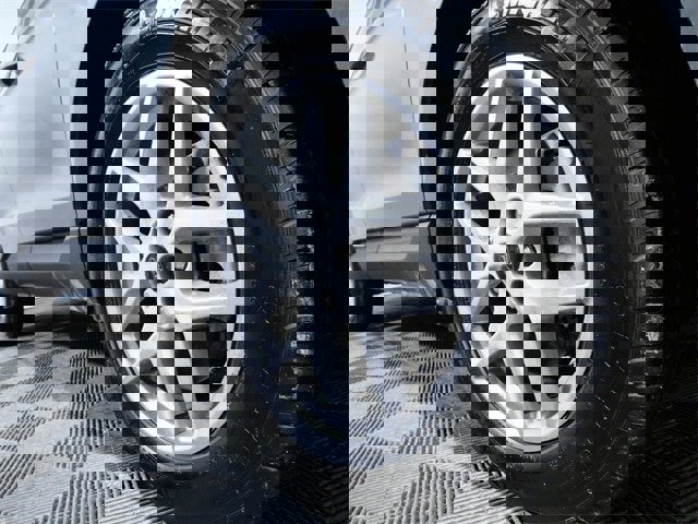 Certified 2024 Ford Edge SEL w/ Convenience Package image 7